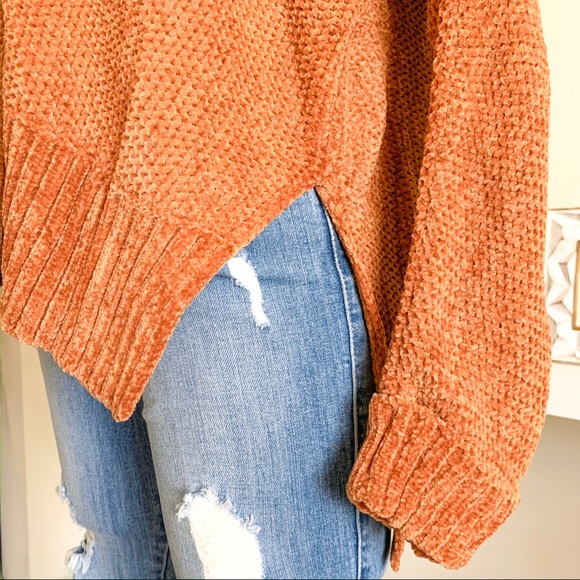 ✨ Final Price- Burnt Orange Oversized Sweater - Picture 3 of 6